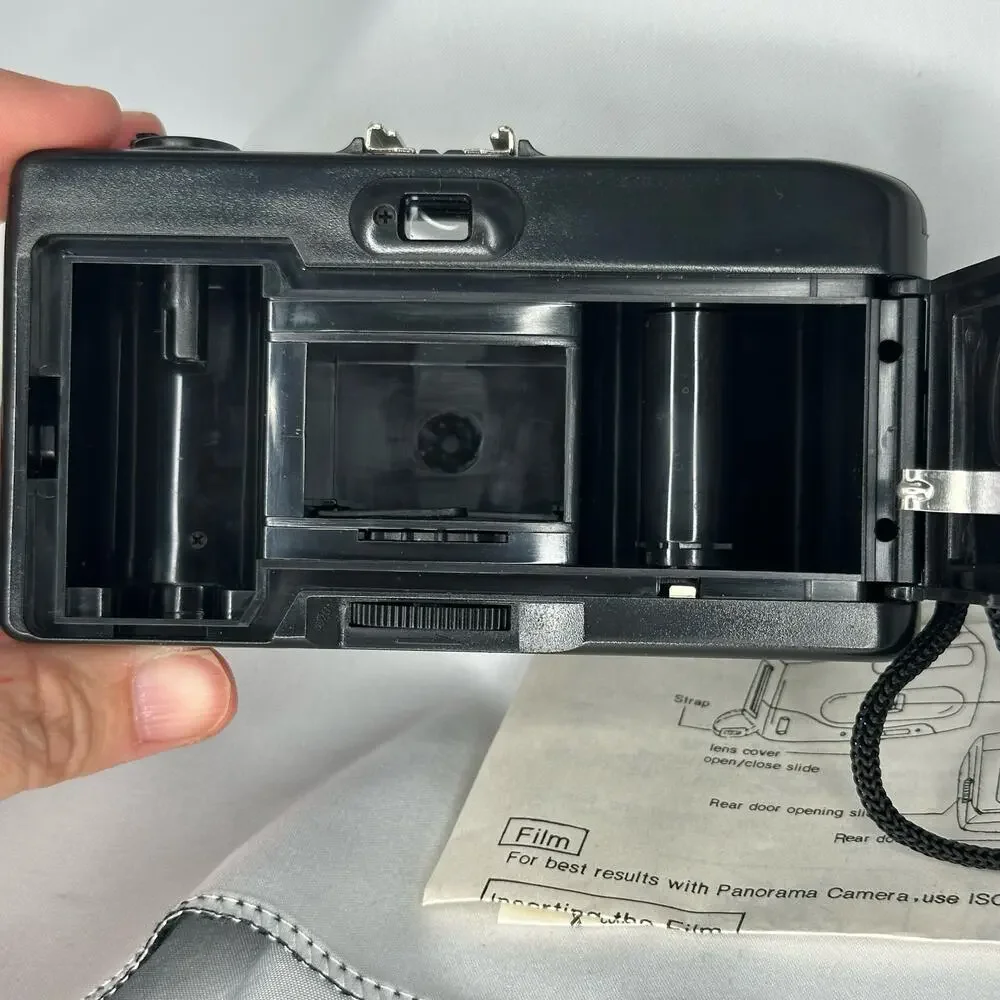 Vintage Suntone MM-251 35mm Film Free Focus Camera Original Manual/Warranty 1996